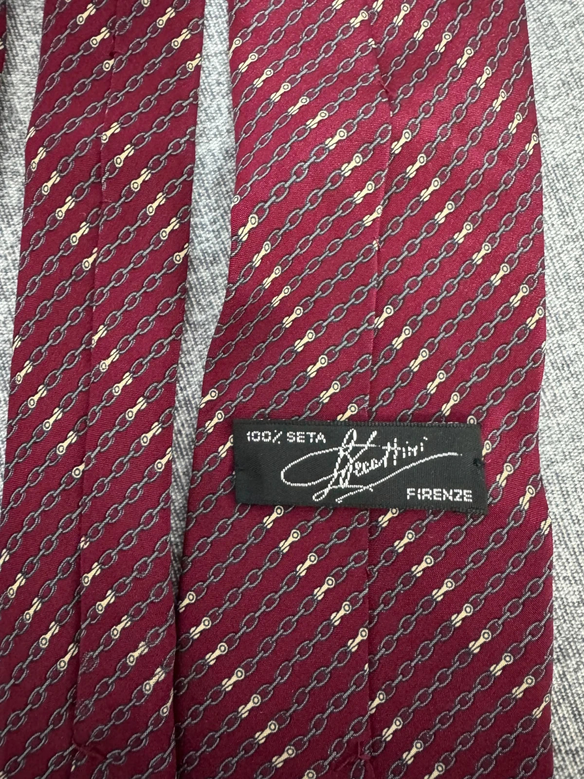 Cravatta Uomo Vintage 100% Seta Bordeaux Fantasia Catena Made Italy (CR001)