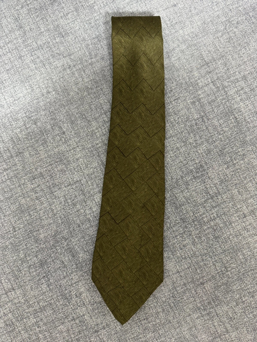 Cravatta Rossi Verde Oliva Geometrica 100% Seta Made in Italy (CR013)