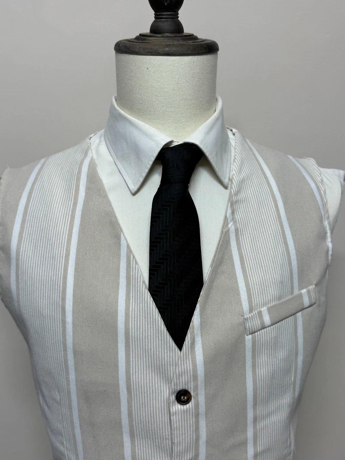 Titolo: Gilet Uomo Angewear Milano Beige Righe Elegante Made in Italy Tg XL (MP19)