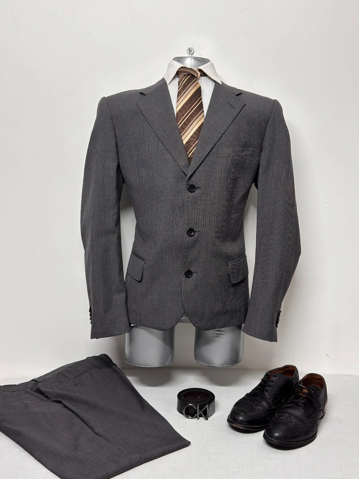 Abito Uomo Boggi Milano Grigio Gessato Elegante Lana Taglia 52 Completo Giacca Pantaloni (A39) - TheNewElegance