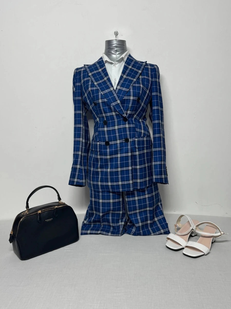Completo Donna Suitstudio Lana Seta Lino E.Thomas Quadri Blu Doppiopetto Taglia M 42 Elegante (T16) - TheNewElegance