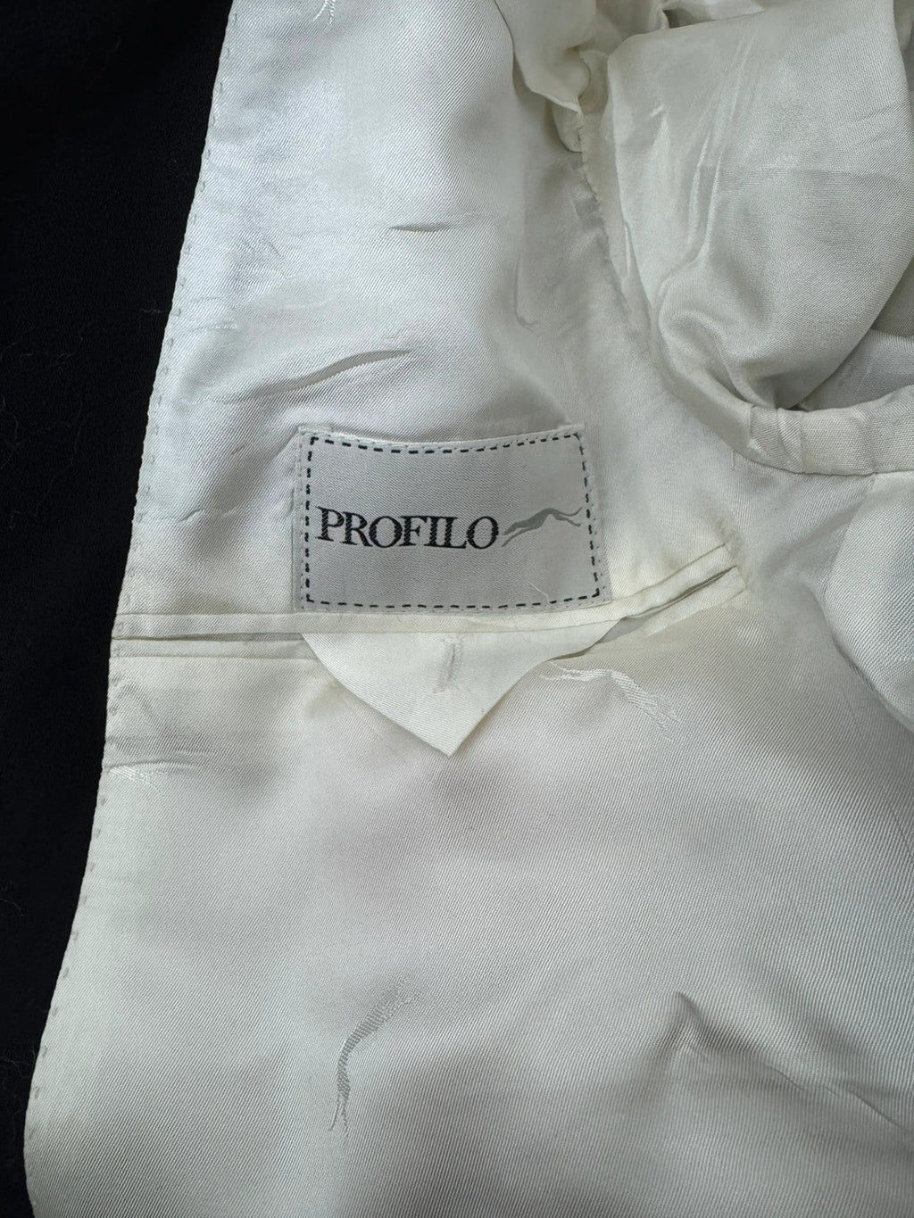 Completo uomo Profilo nero lana vergine tg 48 - TheNewElegance